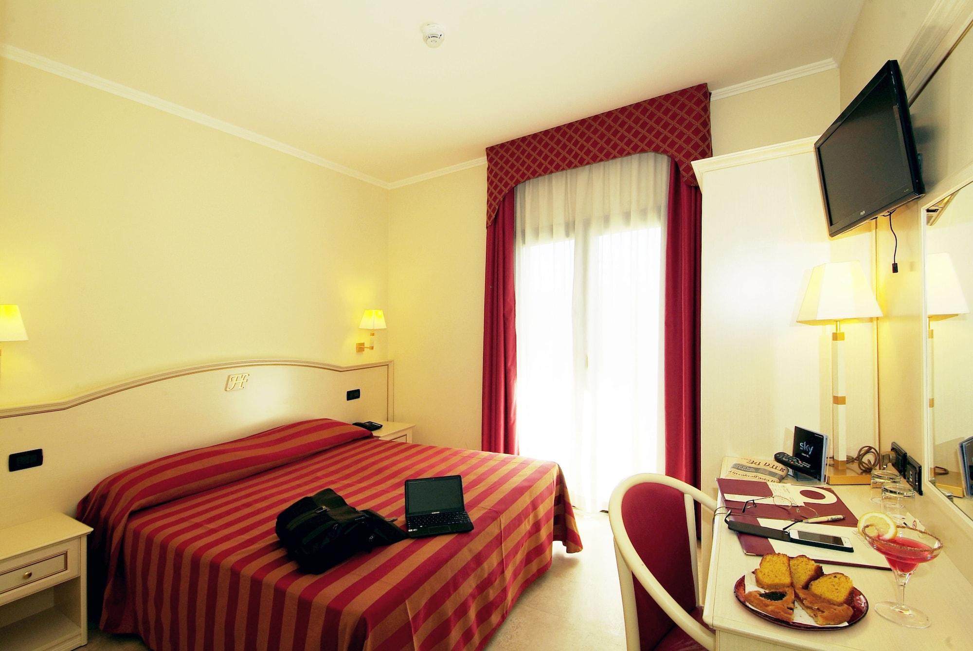 Fashion Hotel Вальмонтоне Экстерьер фото