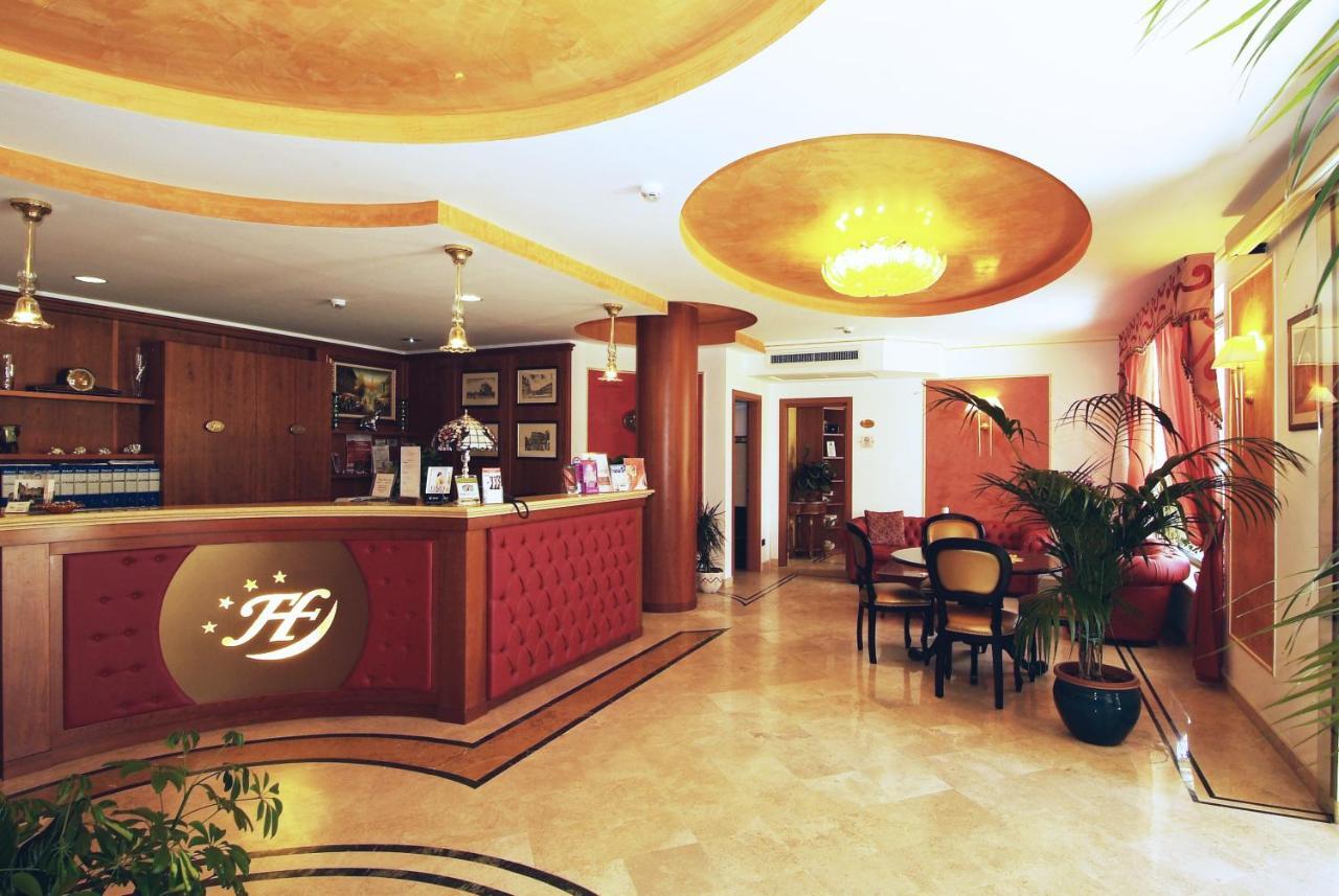 Fashion Hotel Вальмонтоне Экстерьер фото